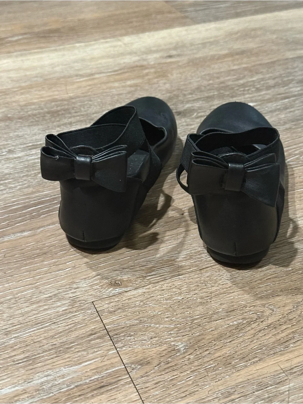 Reaction Kenneth Cole Black Bow Ankle-Strap Flats